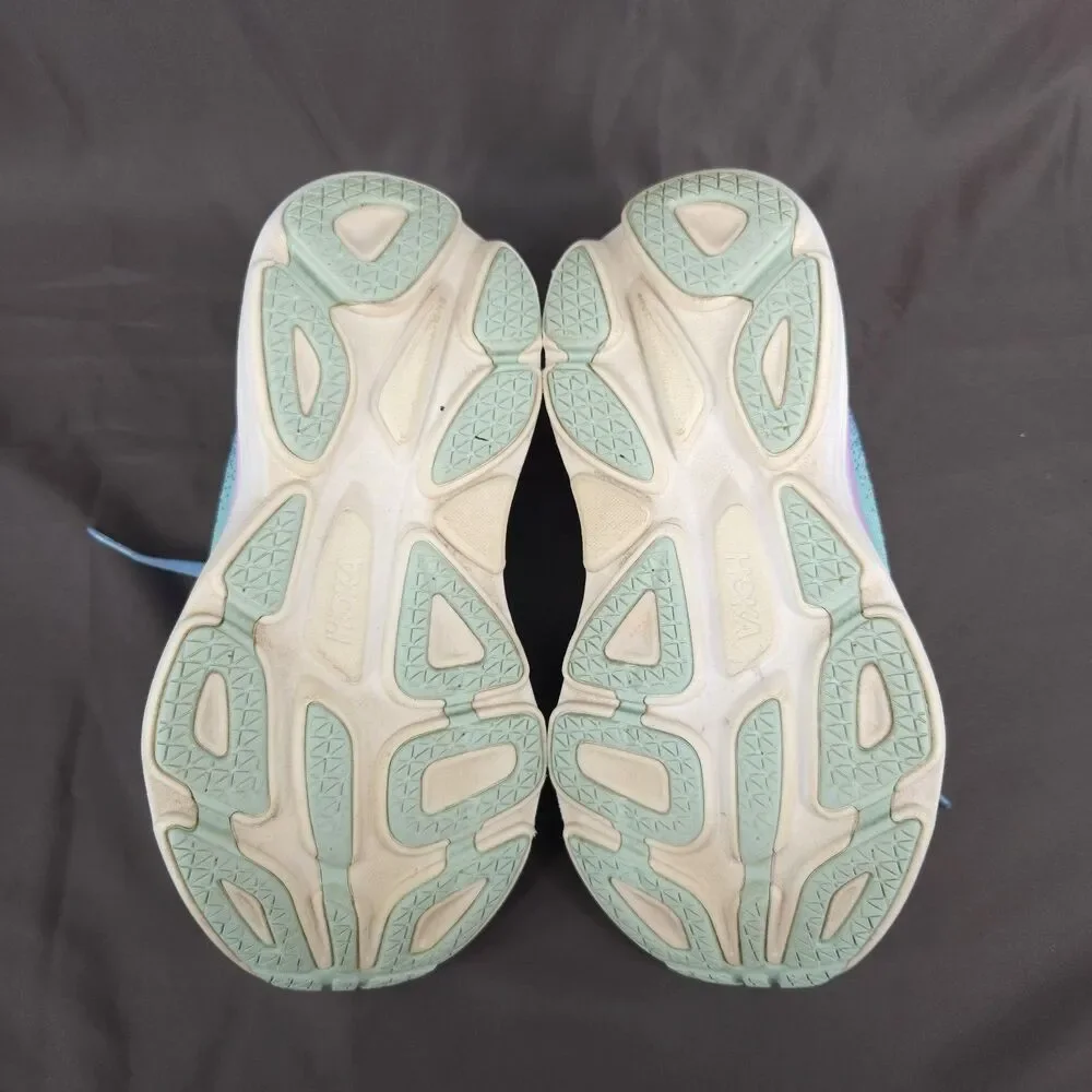 Hoka One One hoka one
